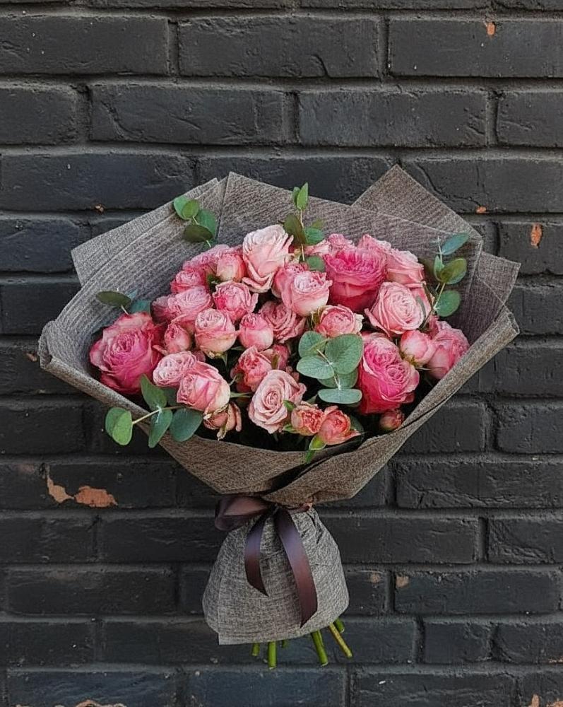 Букет цветов из: Розы в Красном Октябре Ставропольского края