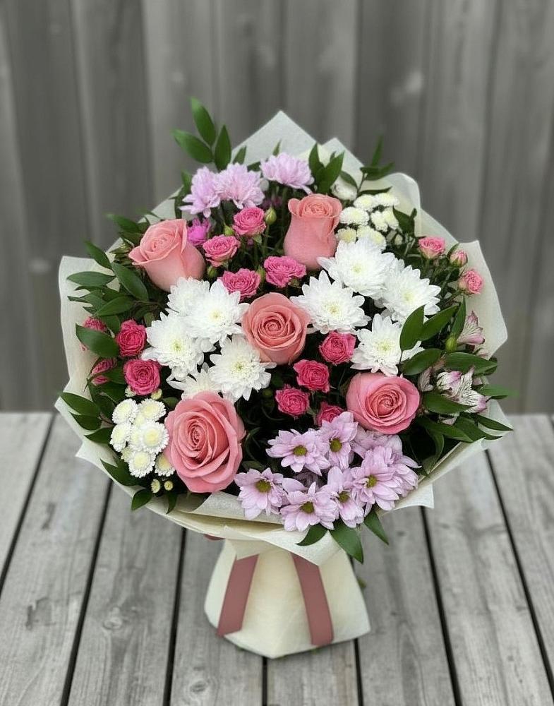 Букет цветов из: Альстромерии, Гвоздики, Розы и Хризантемы в Красном Октябре Ставропольского края