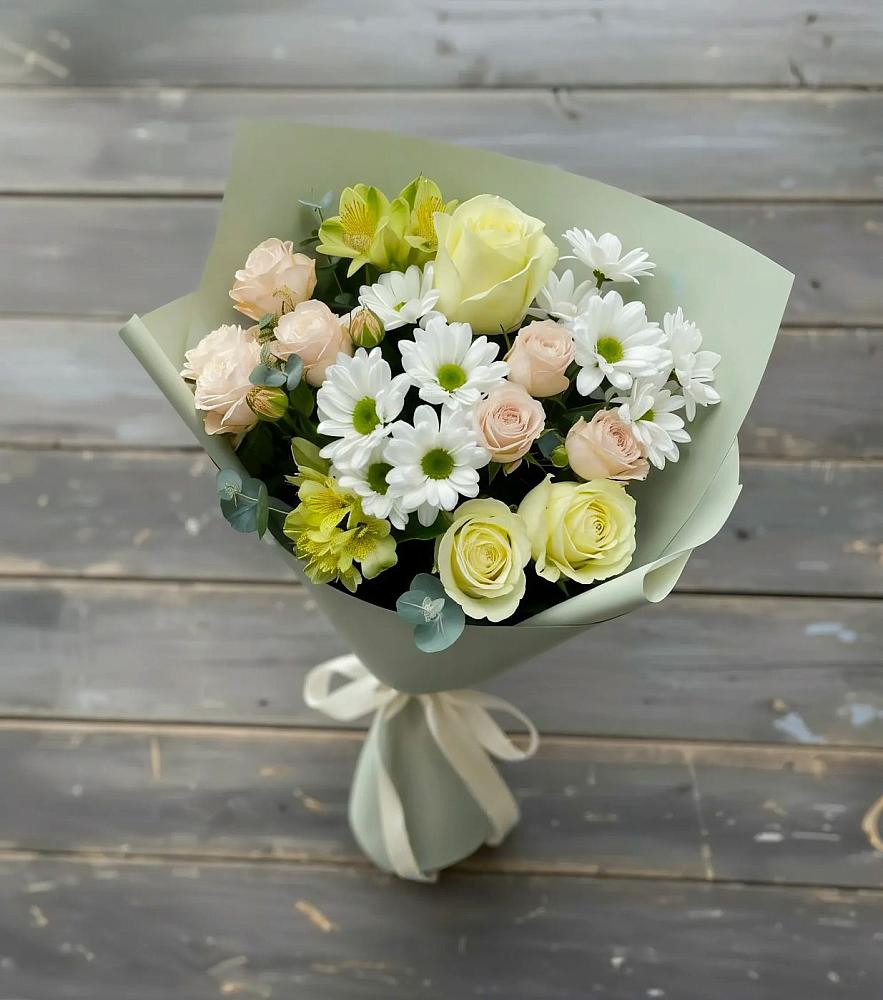 Букет цветов из: Альстромерии, Розы и Хризантемы в Красном Октябре Ставропольского края