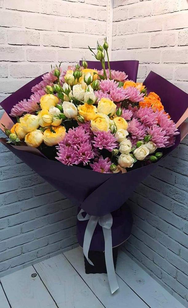 Букет цветов из: Хризантемы и Розы в Красном Октябре Ставропольского края