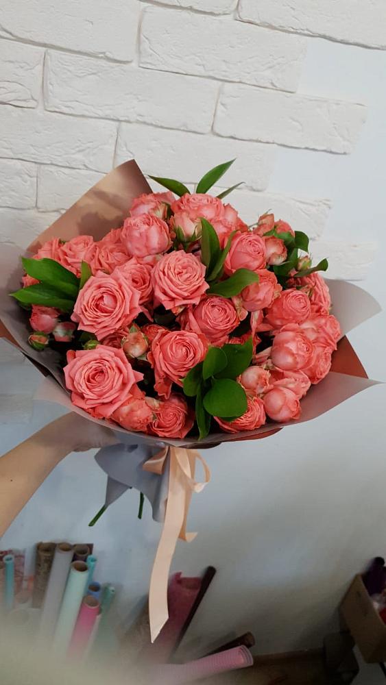 Букет цветов из: Розы в Красном Октябре Ставропольского края