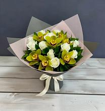 Букет цветов из:  Орхидеи и Розы в Красном Октябре Ставропольского края