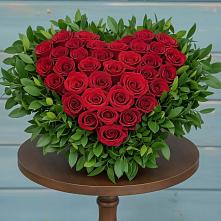 Цветочная композиция из Розы в виде сердца в Красном Октябре Ставропольского края