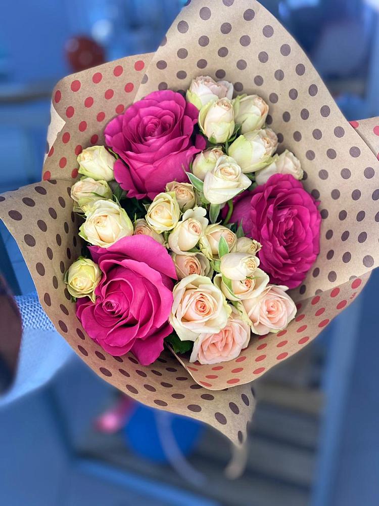 Букет цветов из: Розы в Красном Октябре Ставропольского края