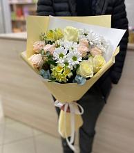 Букет цветов из:  Альстромерии, Розы и Хризантемы в Красном Октябре Ставропольского края