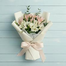 Букет цветов из:  Альстромерии в Красном Октябре Ставропольского края