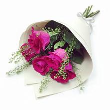 Букет цветов из:  Розы в Красном Октябре Ставропольского края