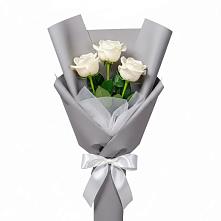 Букет 3 белые розы #REPLACE_PRED# Красном Октябре Ставропольского края