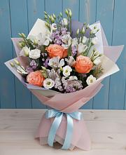 Букет цветов из:  Лизиантусы, Розы, Альстромерии и Гипсофила в Красном Октябре Ставропольского края