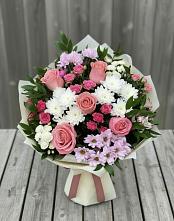 Букет цветов из:  Альстромерии, Гвоздики, Розы и Хризантемы в Красном Октябре Ставропольского края