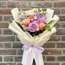 Букет цветов из:  Лизиантусы и Розы #REPLACE_PRED# Красном Октябре Ставропольского края