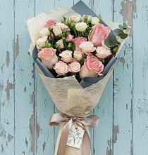 Букет цветов из:  Розы в Красном Октябре Ставропольского края