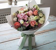 Букет цветов из:  Розы, Лизиантусы и Гвоздики в Красном Октябре Ставропольского края