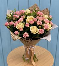 Букет цветов из:  Розы в Красном Октябре Ставропольского края