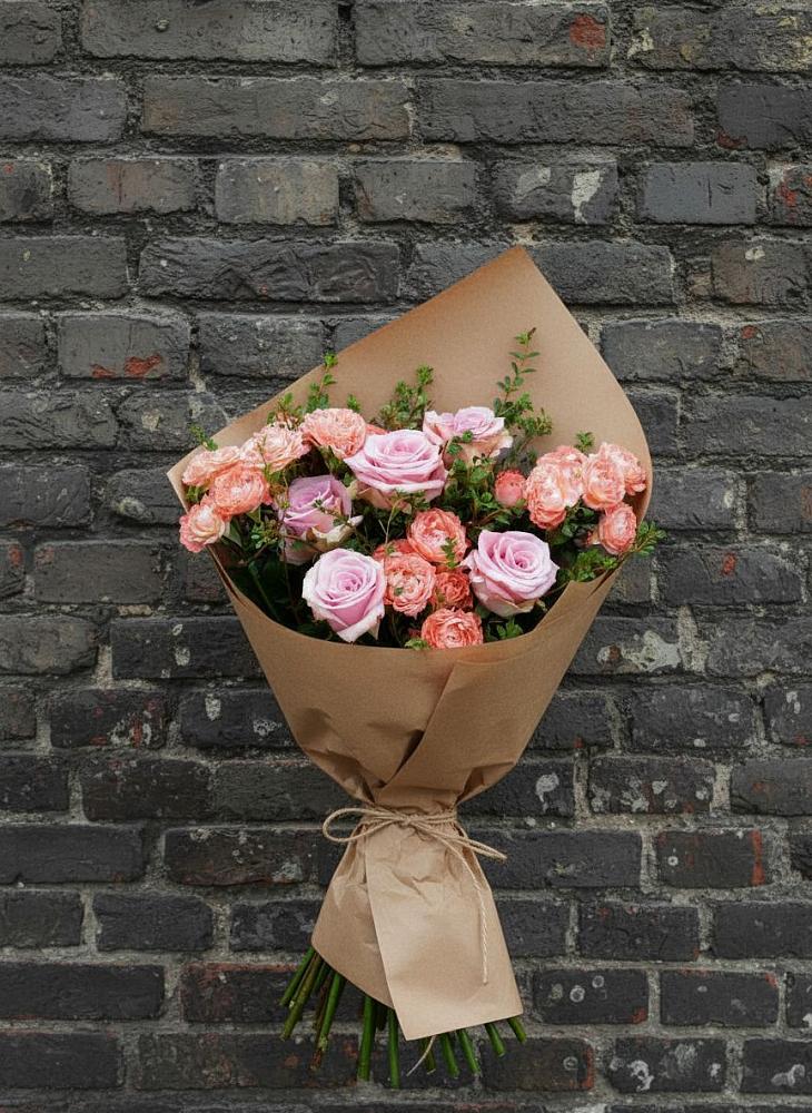 Букет цветов из: Розы в Красном Октябре Ставропольского края