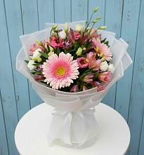 Букет цветов из:  Герберы, Альстромерии и Лизиантусы в Красном Октябре Ставропольского края