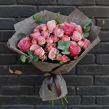 Букет цветов из:  Розы в Красном Октябре Ставропольского края